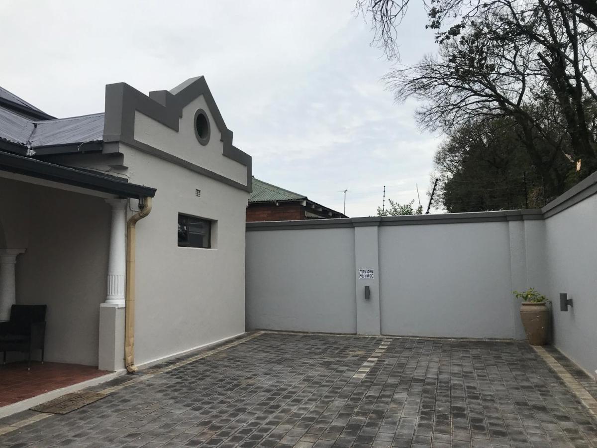 Aluve Guesthouse Johannesburg Exteriör bild